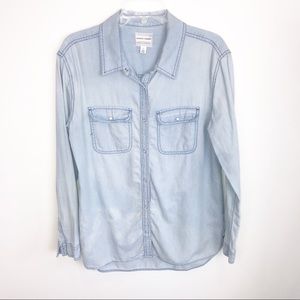 Melrose & Market light wash denim chambray shirt